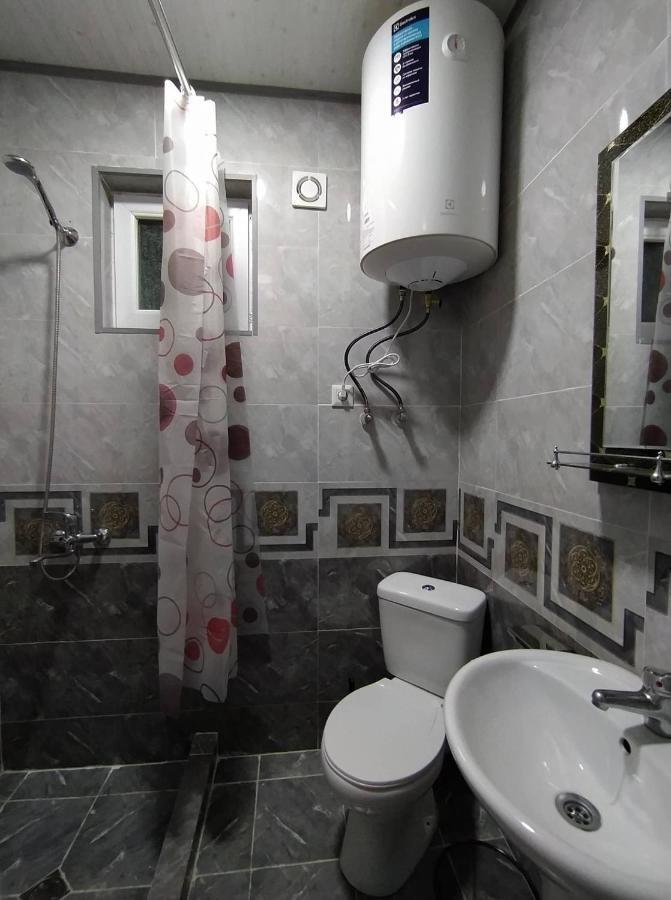 Tetne Qor Guesthouse Mestia Esterno foto
