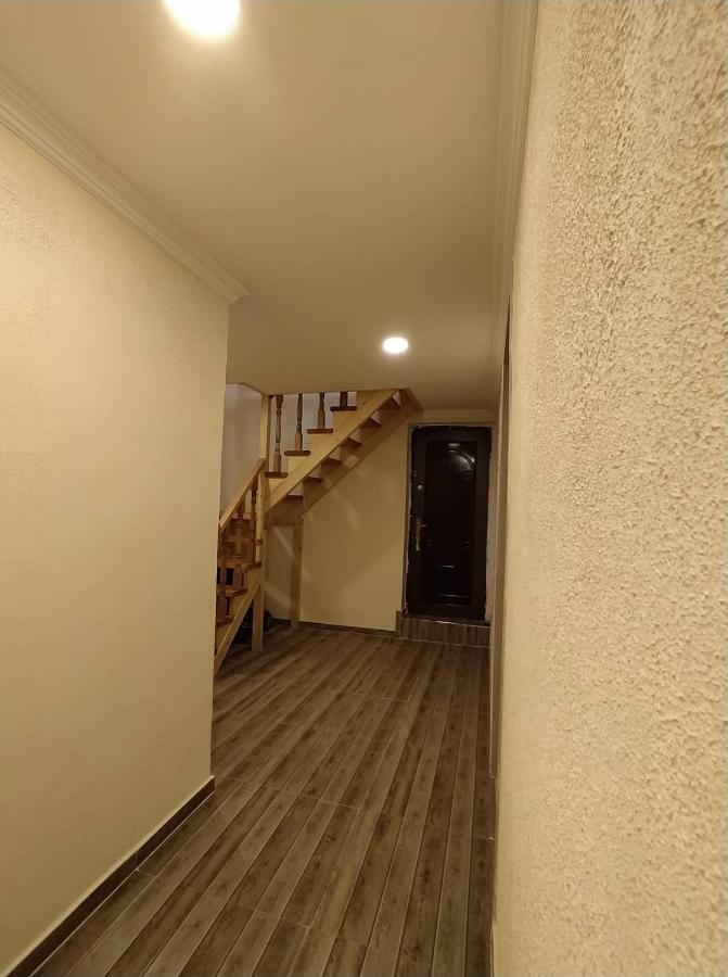 Tetne Qor Guesthouse Mestia Esterno foto
