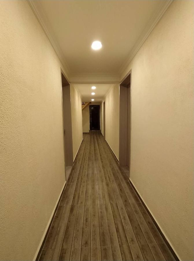 Tetne Qor Guesthouse Mestia Esterno foto